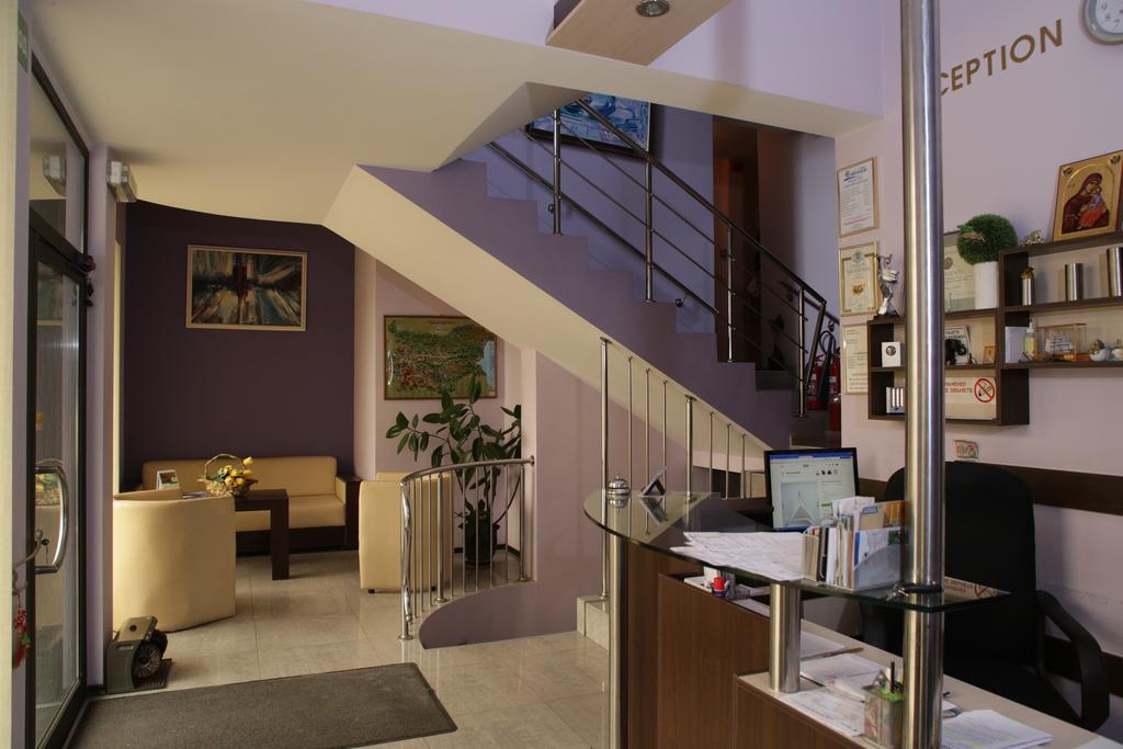 Family Hotel Avramov Vidin Exterior foto
